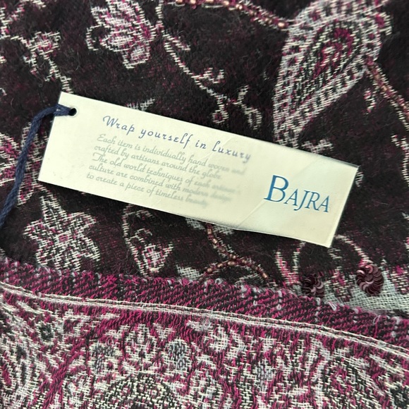 NWT Bajra merino wool wrap - Picture 3 of 8